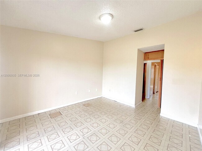 Building Photo - 5575 W 26th Ct