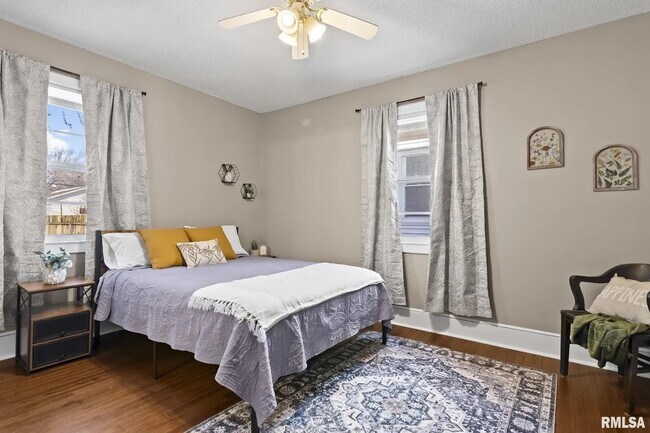 Building Photo - 1039 Osburn Ave