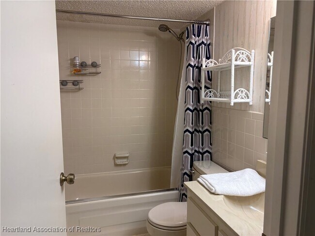 Building Photo - 5762 Matanzas Dr