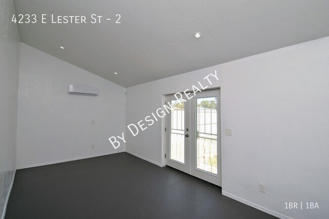 Building Photo - 4233 E Lester St