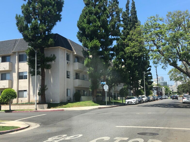 Building Photo - 1831 Prosser Ave