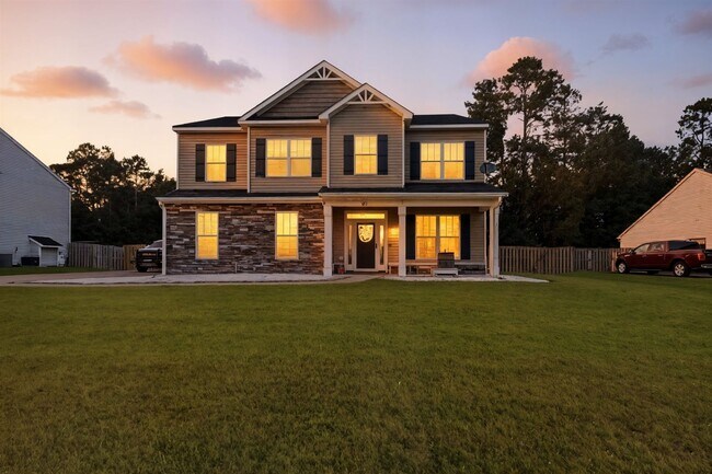 Building Photo - Spacious 4BR Home with Screened Porch & Fenced Yard in Effingham