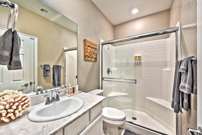 Building Photo - 993 River Garden Ct