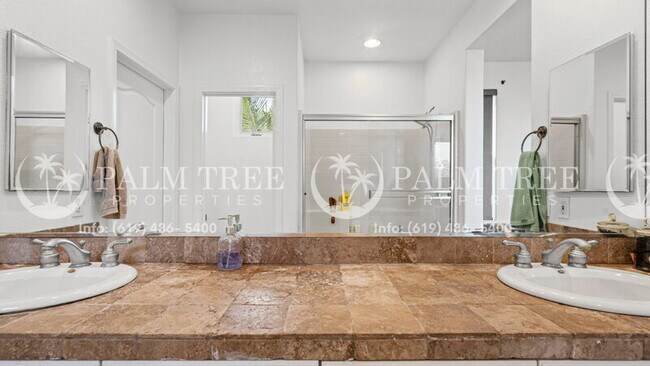 Building Photo - 6835 Halifax St