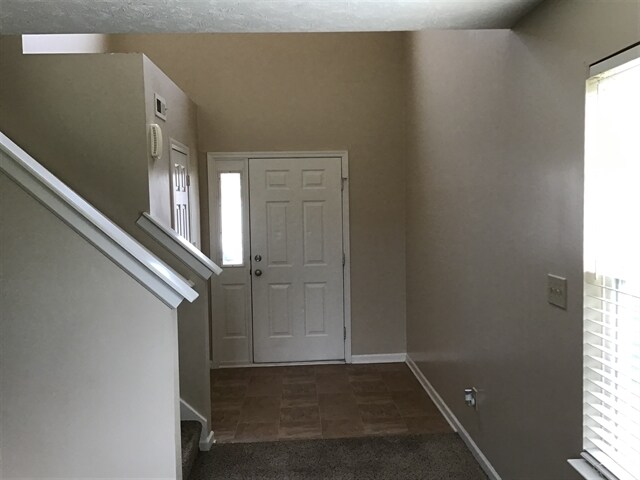 Building Photo - 5640 Rambling Dr