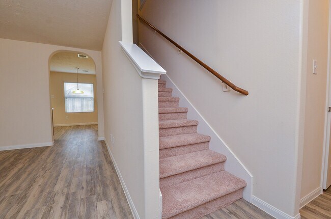 Building Photo - 24226 Ravenna Oaks Ct