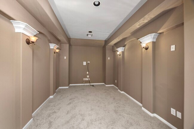 Building Photo - 14918 Diane Manor Ln