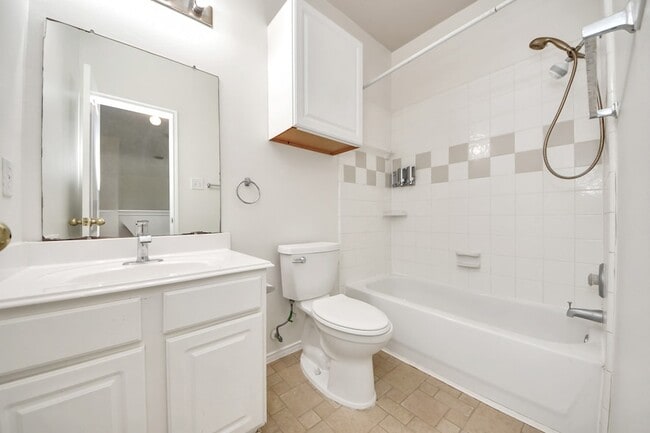 Building Photo - 3526 Cactus Creek Dr