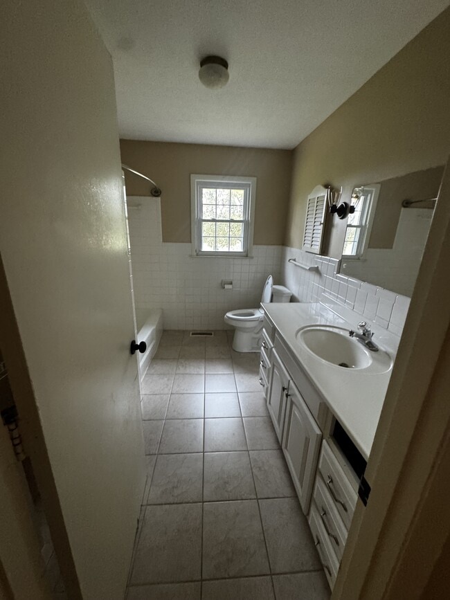 Building Photo - 1230 Martinsville Rd