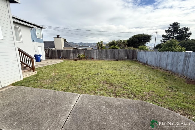 Building Photo - Bright 3-Bedroom Home with Large Backyard in South San Francisco