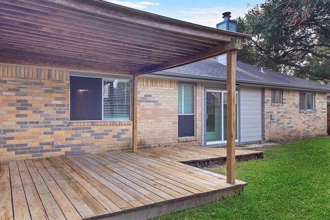 Building Photo - 16834 Applecross Ln