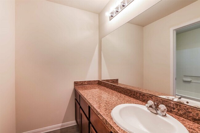 Building Photo - 5422 Rio Sabinas St