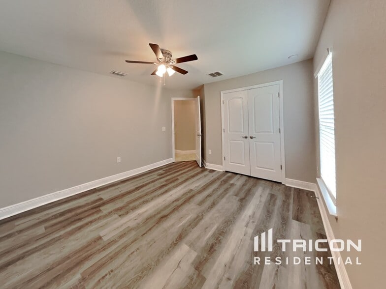 Building Photo - 27429 Tierra Del Fuego Cir
