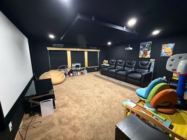 Building Photo - 8153 Tranquil Lake Way