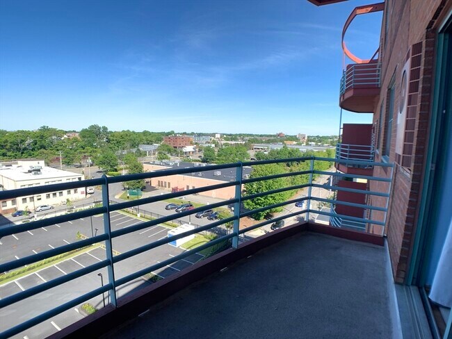 Building Photo - 100 W Squantum St