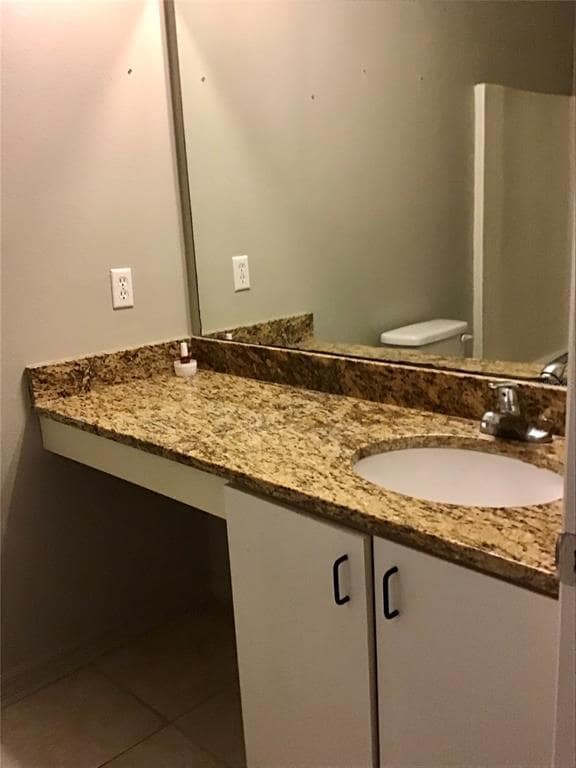 Building Photo - 2369 Captain Dr