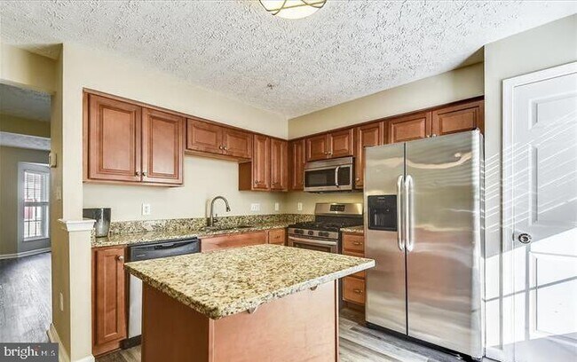 Building Photo - 2554 Summers Ridge Dr