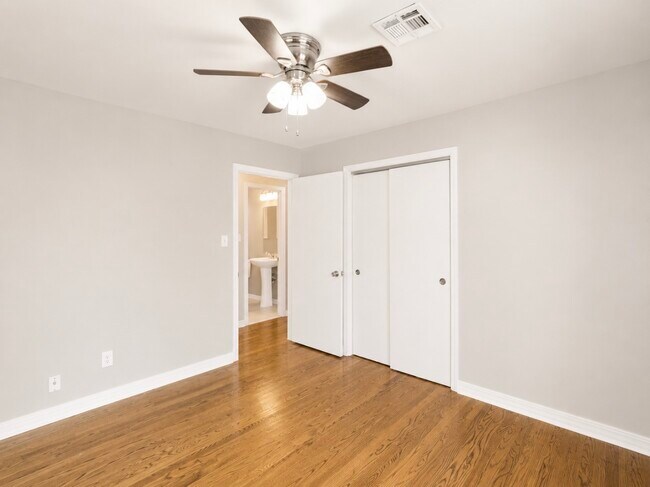 Building Photo - 4713 N Harvey Pkwy