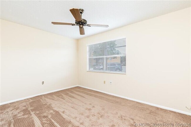 Building Photo - 4324 NW 9th Ave