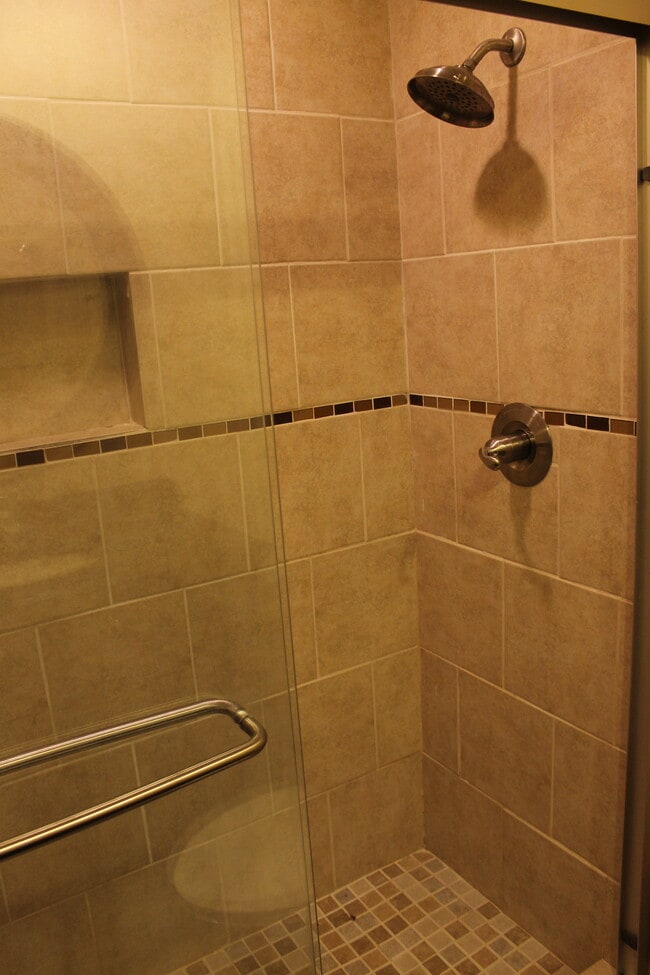 Building Photo - 2325 Apple Way