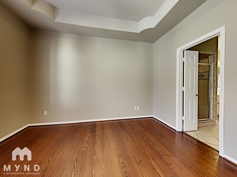 Building Photo - 1304 Dart St
