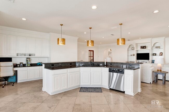 Building Photo - 16 Market St