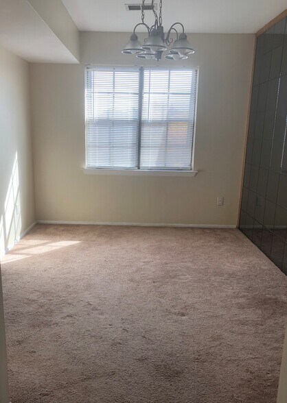 Building Photo - 106 Keystone Ct
