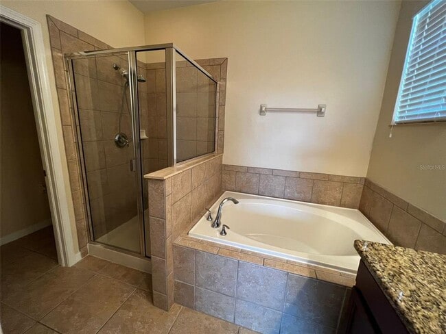 Building Photo - 2616 Carrickton Cir