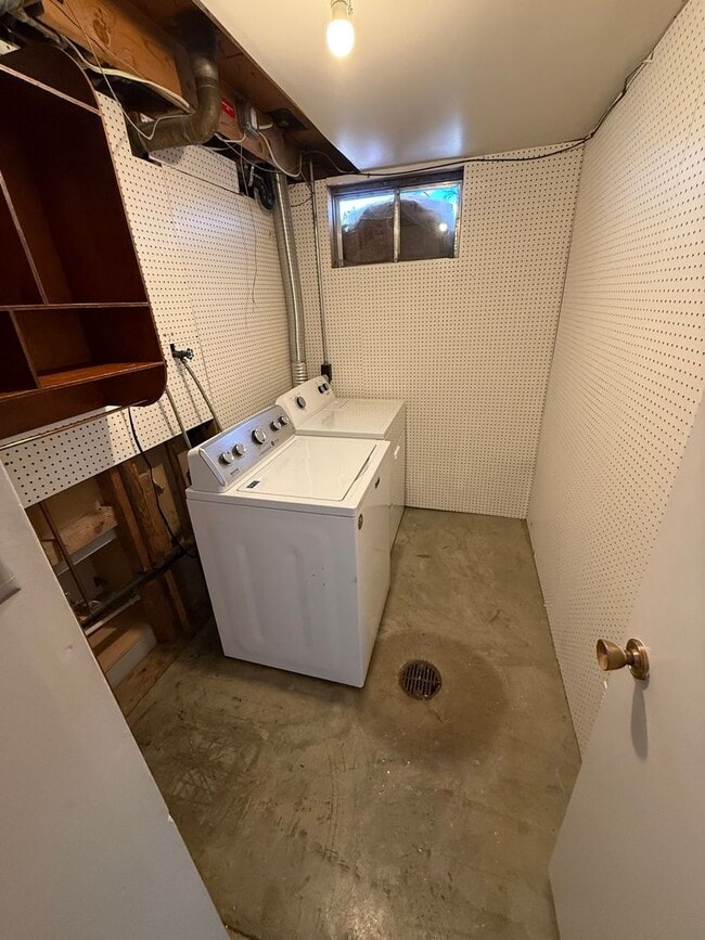 Building Photo - Spacious 3-bedroom ranch in quiet Arvada Neighborhood