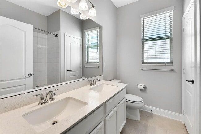 Building Photo - 17014 Crestmont Blvd