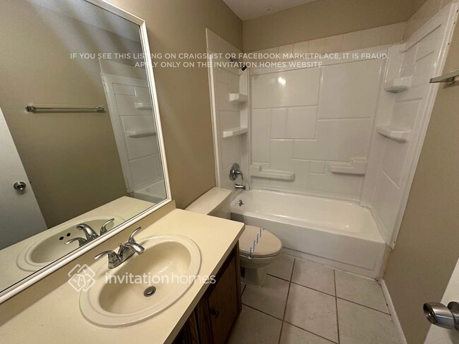 Building Photo - 3519 Saltlake Ct