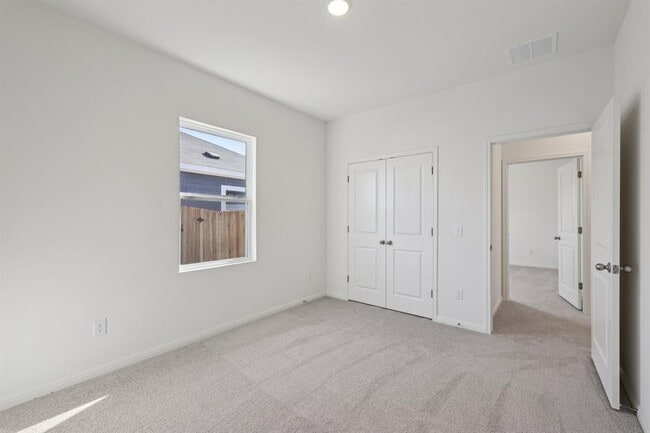 Building Photo - 108 Eleanor Ln