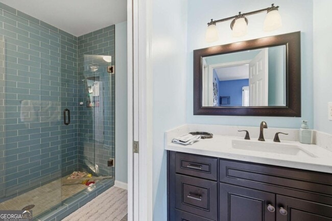 Building Photo - 200 Azalea Cove Ln