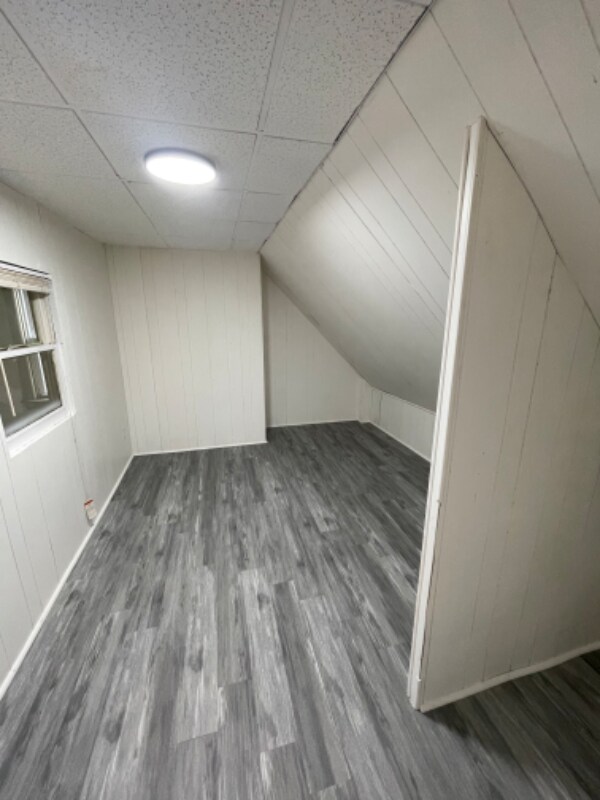 Building Photo - 281 Admiral St