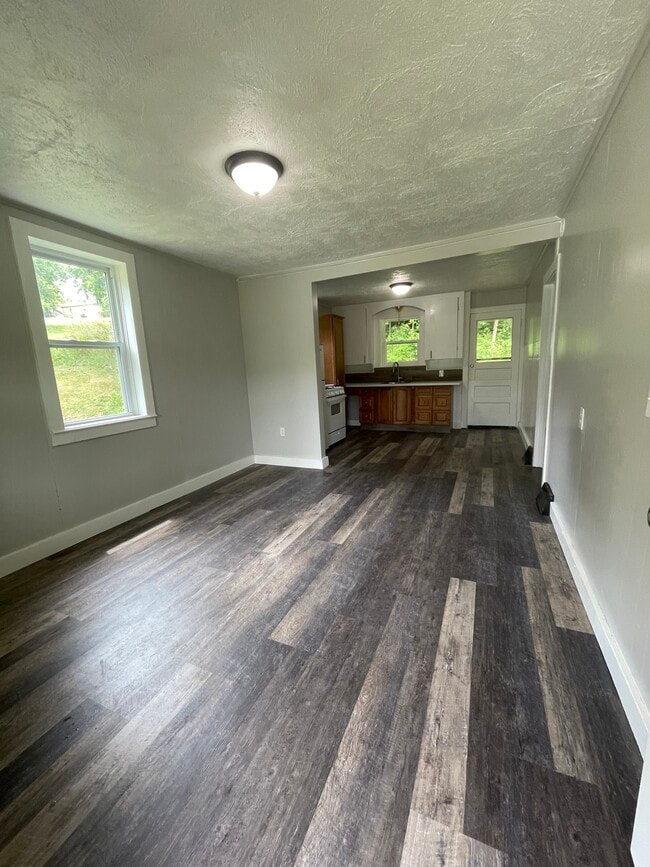 Building Photo - 2753 Mercer Rd