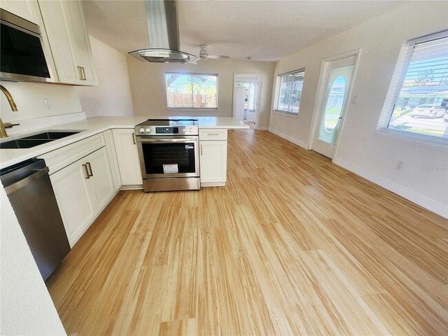 Building Photo - 2494 Del Rio Way