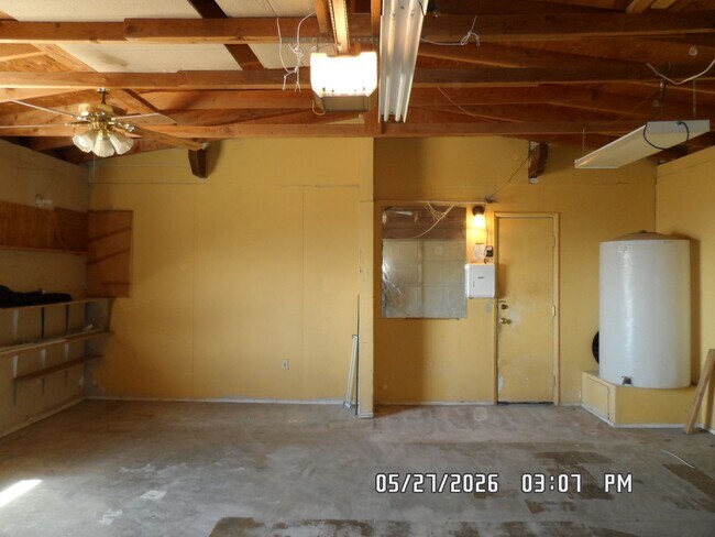 Building Photo - 25676 Flathead Rd