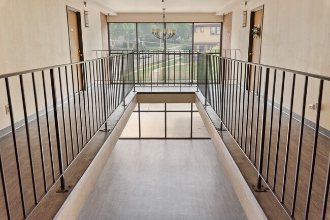 Building Photo - 7900 Harwood Ave