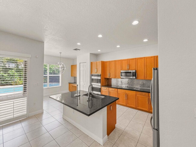 Building Photo - 11559 Big Sky Ct