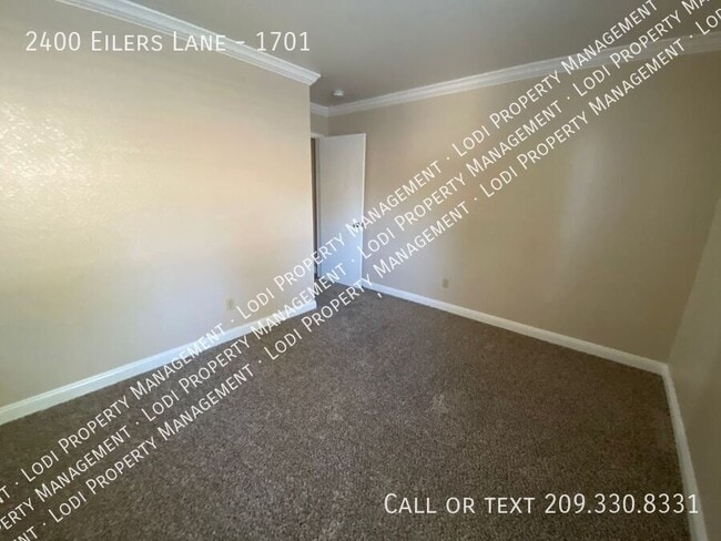 Building Photo - 2400 Eilers Ln