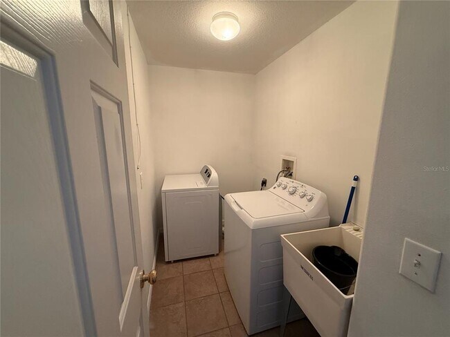 Building Photo - 19123 Cypress Green Dr