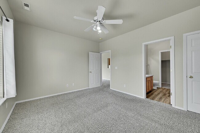 Building Photo - $1,550.00 - 2 Bedrooms, 2 Bathrooms, Duple...
