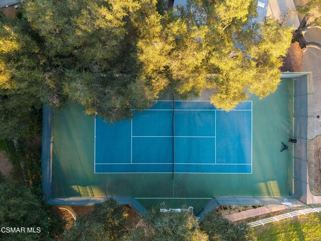 Building Photo - 1753 Hidden Vly Rd