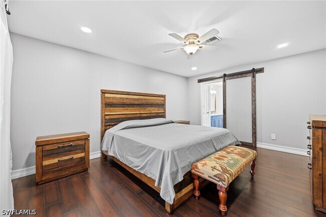 Building Photo - 421 Broadmoor St