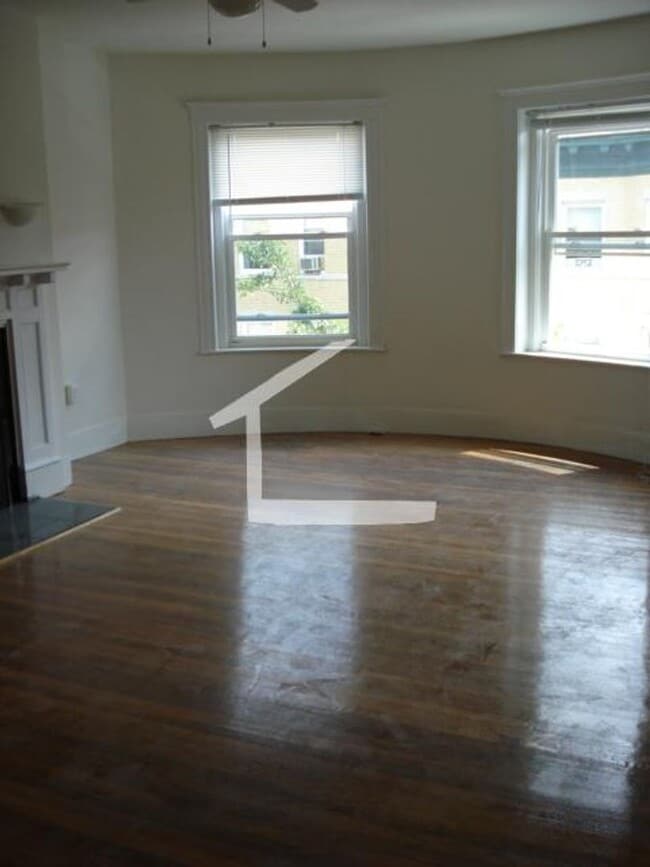 Building Photo - 37 St Lukes Rd