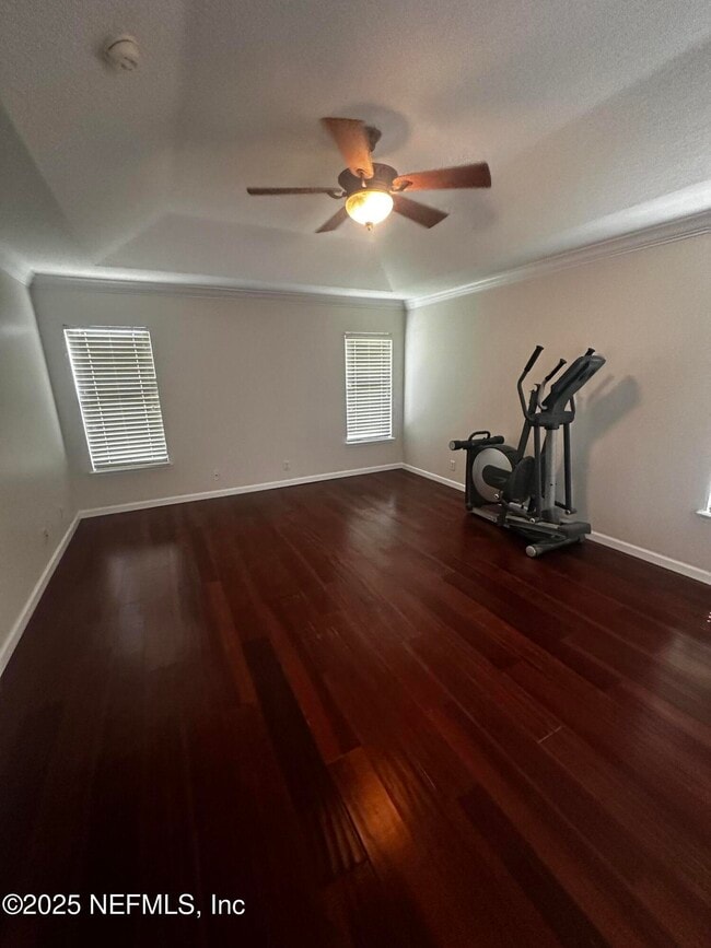 Building Photo - 12080 Scarsdale Dr