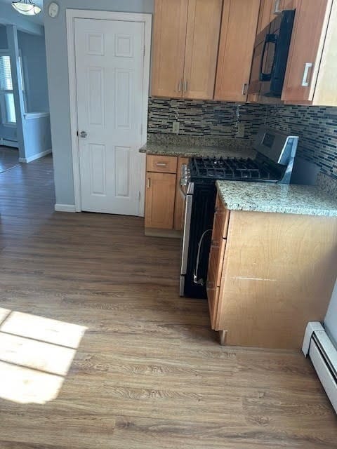 Building Photo - 633 Plantation St