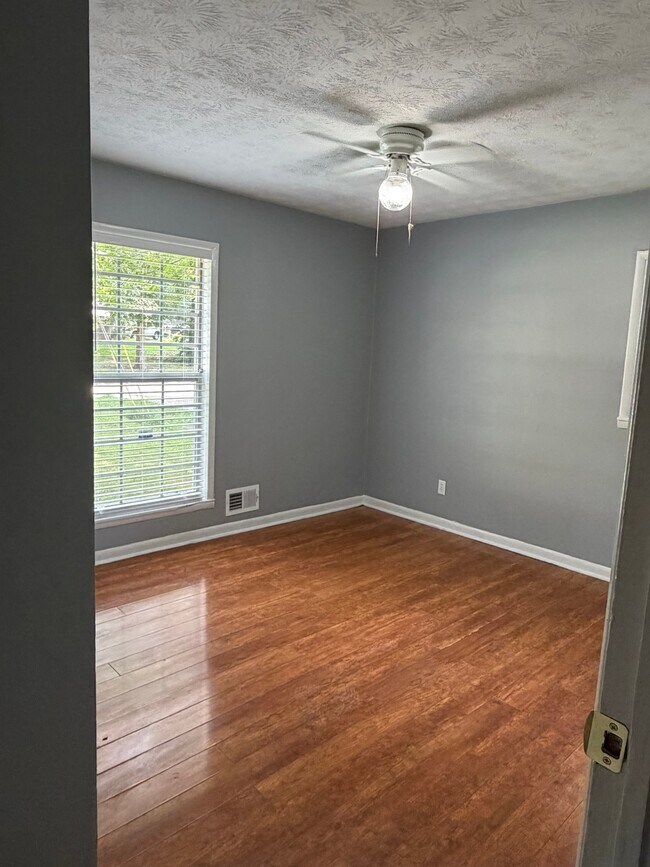 Building Photo - 6529 Sinclair Pl
