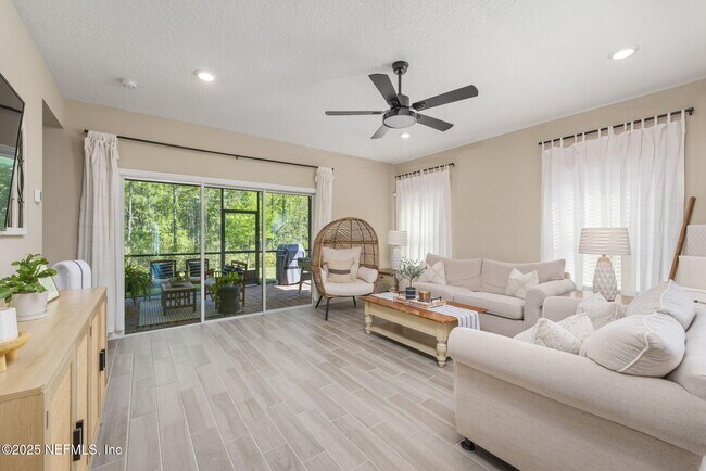Building Photo - 9686 Lovage Ln