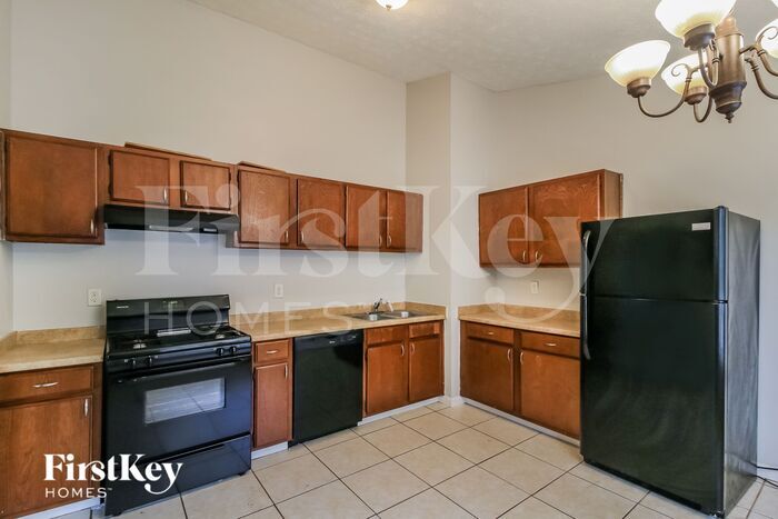 Building Photo - 6168 Creekford Dr